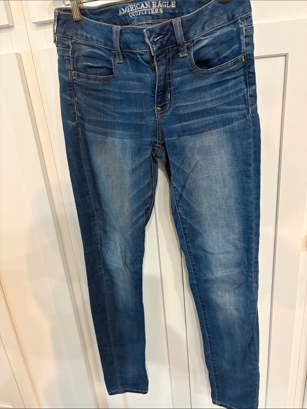American Eagle Outfitters women's medium blue skinny jeans